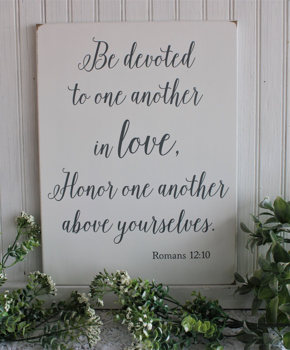 CountryWorkshp's tweet photo. #Romantic #ValentineGift #Wedding #BeDevoted To One Another in Love Romans 12:10 #BibleVerse #WeddingGift #tmtinsta  https://t.co/U7zXiu89BS via @Etsy https://t.co/LuMzgyl5Z0