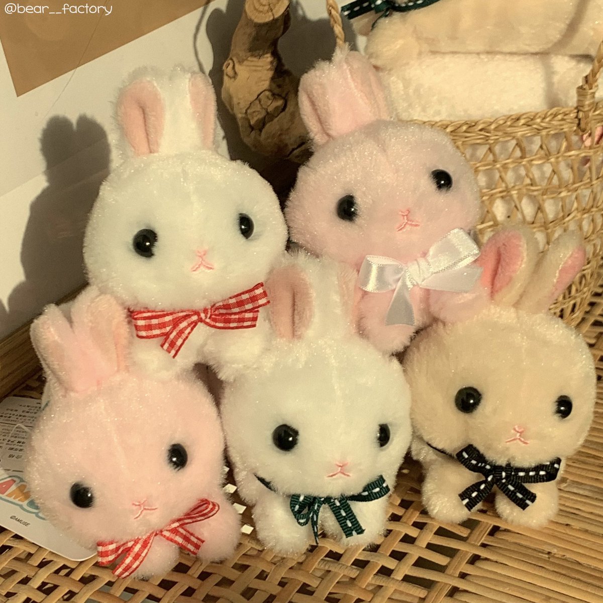 bear___factory's tweet photo. 옹동이까지 귀여운 토끼 친구들을
먼저 자세히 보고싶으시다면,
베어팩토리로 놀러오세요✩゜*⸜(ू ◜࿁◝ )
✔️ https://t.co/AOS8NwWfQ7 https://t.co/1awdKmMMfa