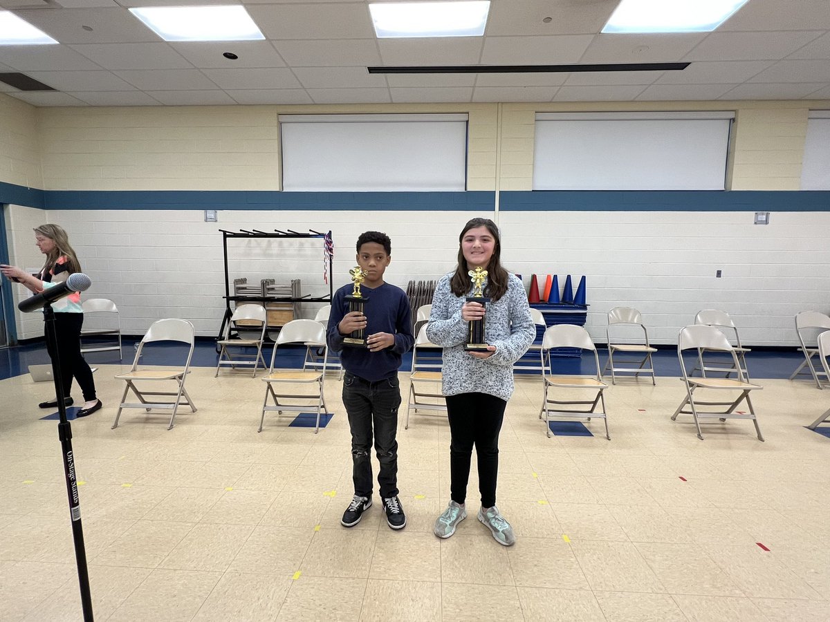 MrsAlliWaller's tweet photo. Congrats to our Spelling Bee winners! It’s not easy to be on the spot, but all participants were up for the challenge and did amazing! We’re so proud!Special thanks to all who helped make it happen. @AntiochCCSD34 @HKaprosy #HillcrestHurricanes #SoarWithD34 #D34Pride https://t.co/ExPfLLmVwy