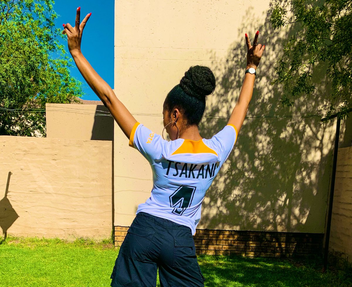 Tsakani__'s tweet photo. Game Day!!!  Kaizer Chiefs We Up✌🏾 https://t.co/v0VbhWXnCL