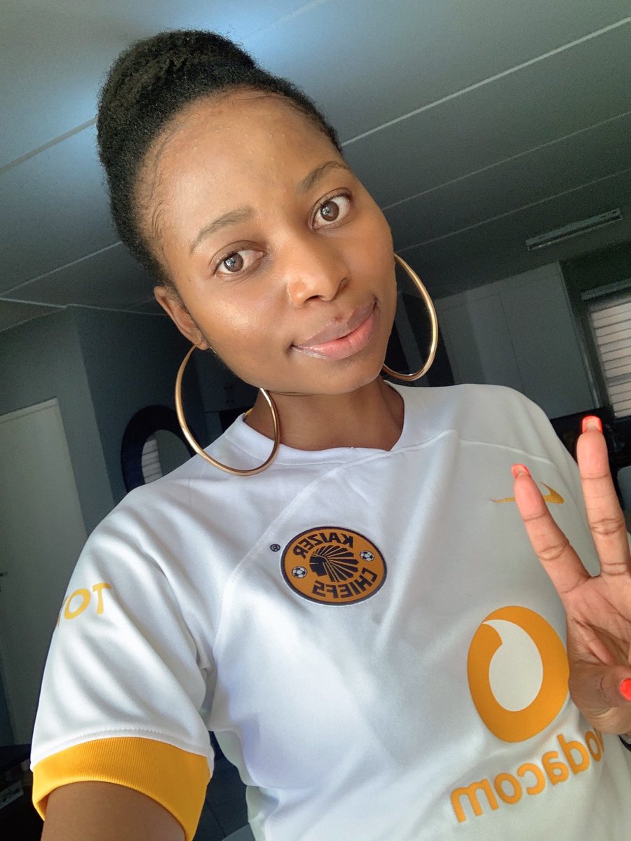 Tsakani__'s tweet photo. Game Day!!!  Kaizer Chiefs We Up✌🏾 https://t.co/v0VbhWXnCL