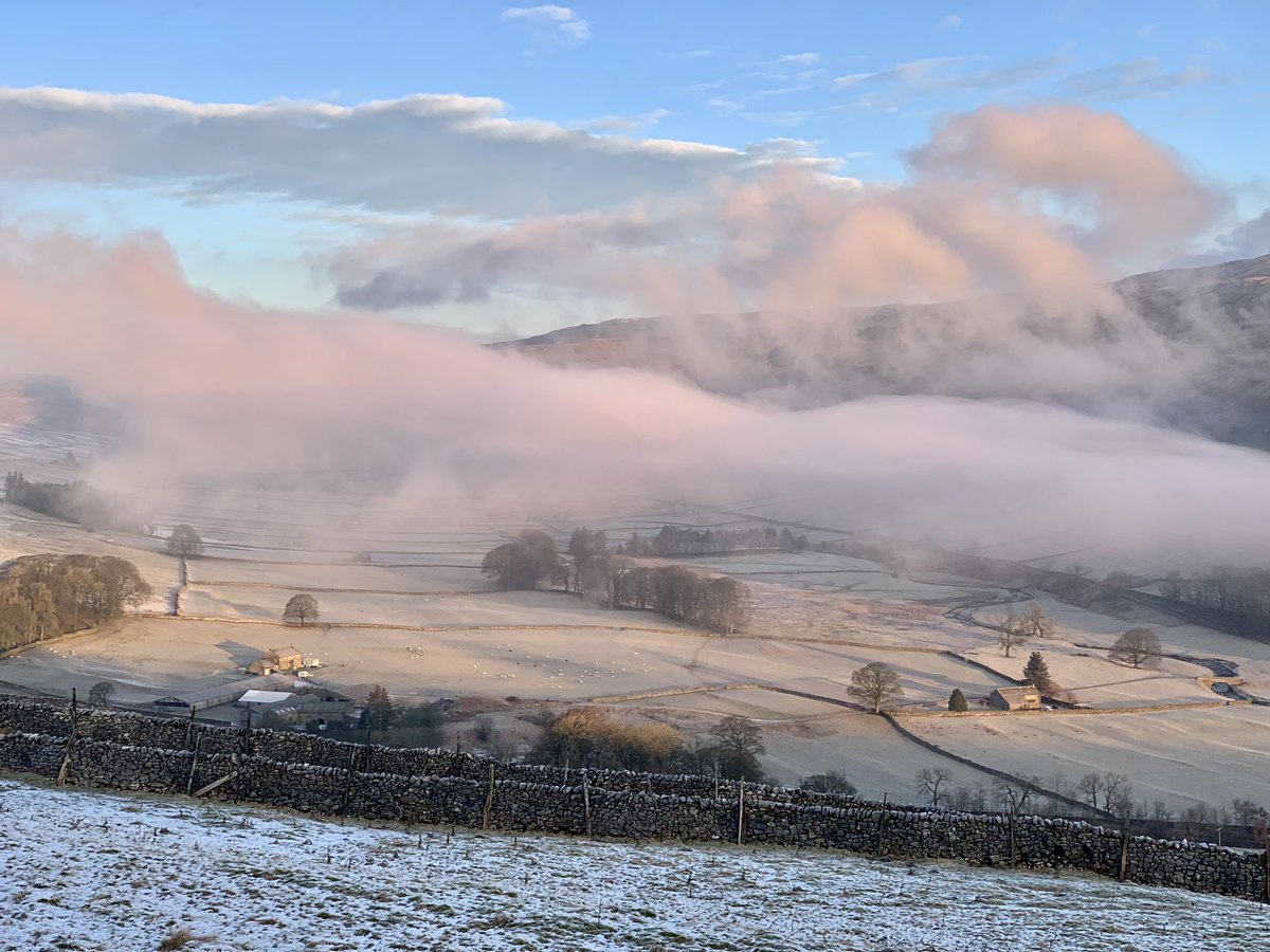 Saturday skies  
#littondale #YorkshireDales #winter #bordercollie