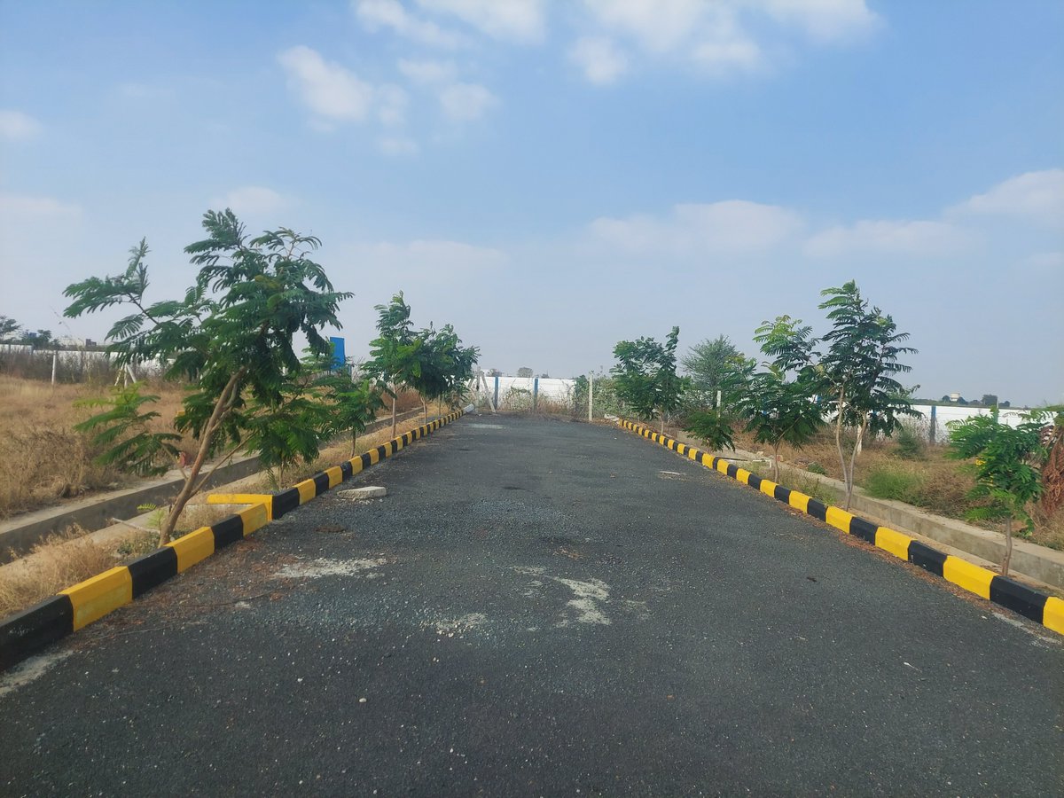 Star_Propert's tweet image. Type: For Sale
Plot Area: 2066
Length:45 
Breadth:45
Facing: East
Ph no: 9441694461
4.75 cents, 45×45, East facing
#realestate
#plotsforsale
#plotsavailable
#BestVentures
#Appartments