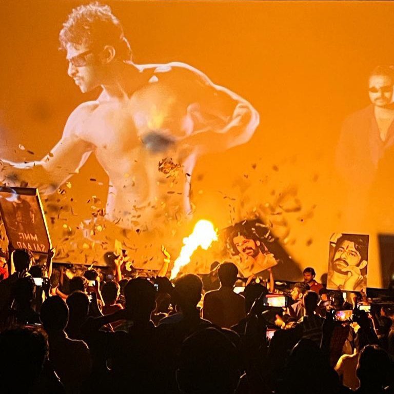 TrendsPrabas's tweet photo. Shirt less scenes in #Salaar✅🤜🤛
Theatres will be boom,💥🔥

#SalaarEuphoriaIn250Days https://t.co/FGMrKOEJ5U