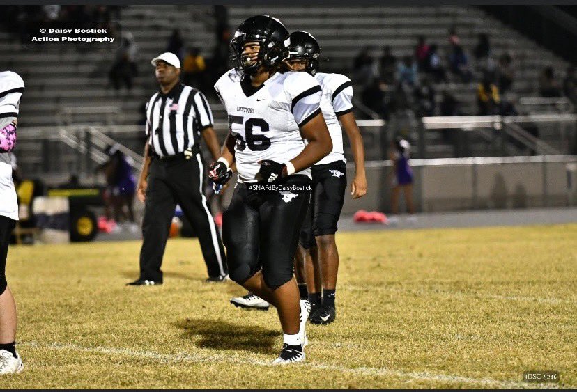 CwoodFootball96's tweet photo. 🏋️ LIFTERS OF THE WEEK 🏋️

Ladamian Belton (Freshman) - Ladamian led the JV Knights with 1000+ rushing yards and 20+ TDs

Lorenzo Smallwood (Sophomore) - Lorenzo was the highest graded JV lineman and recorded 10 pancake blocks on the season. https://t.co/E2Xaskal12