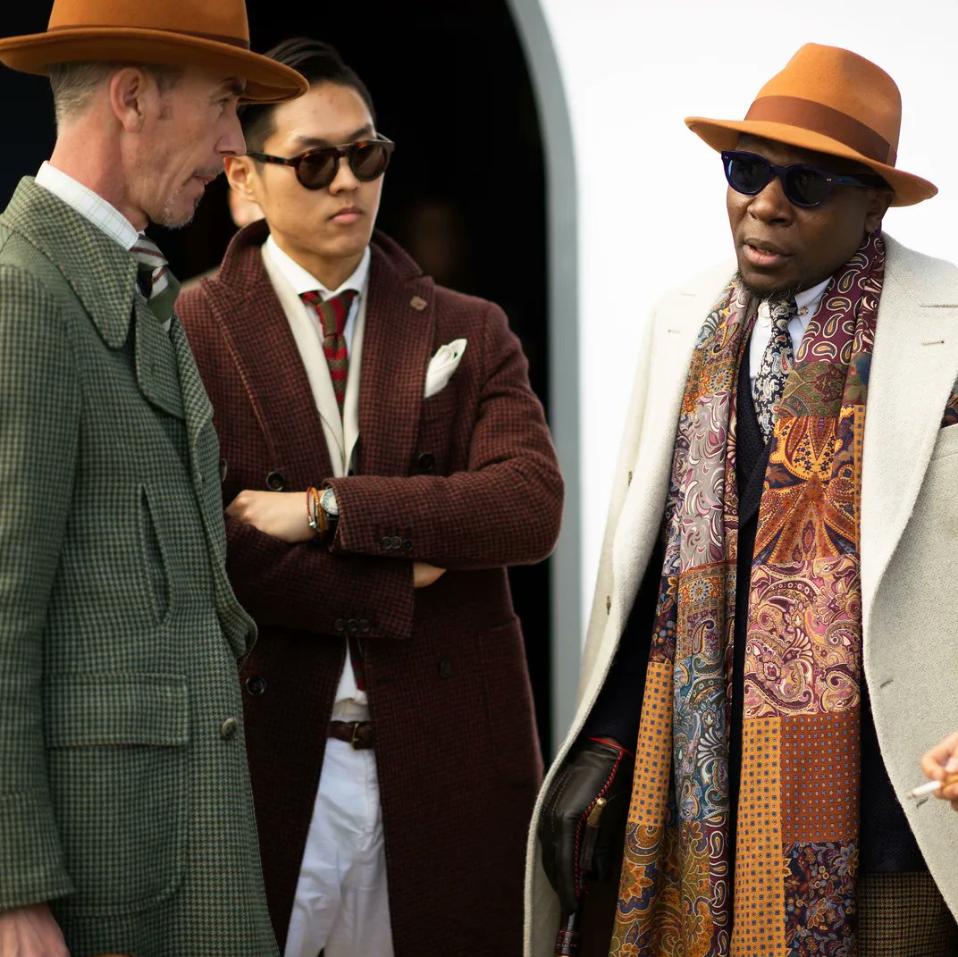 Pitti Uomo, is the largest men's wear tradeshow of its kind
~30K buyers, media flock to Florence January/June
to shop the looks we'll be wearing soon.
Known for having sparked street style looks long ago,

Imagine a future where people watching gets
the AR treatment 📷 The Cut