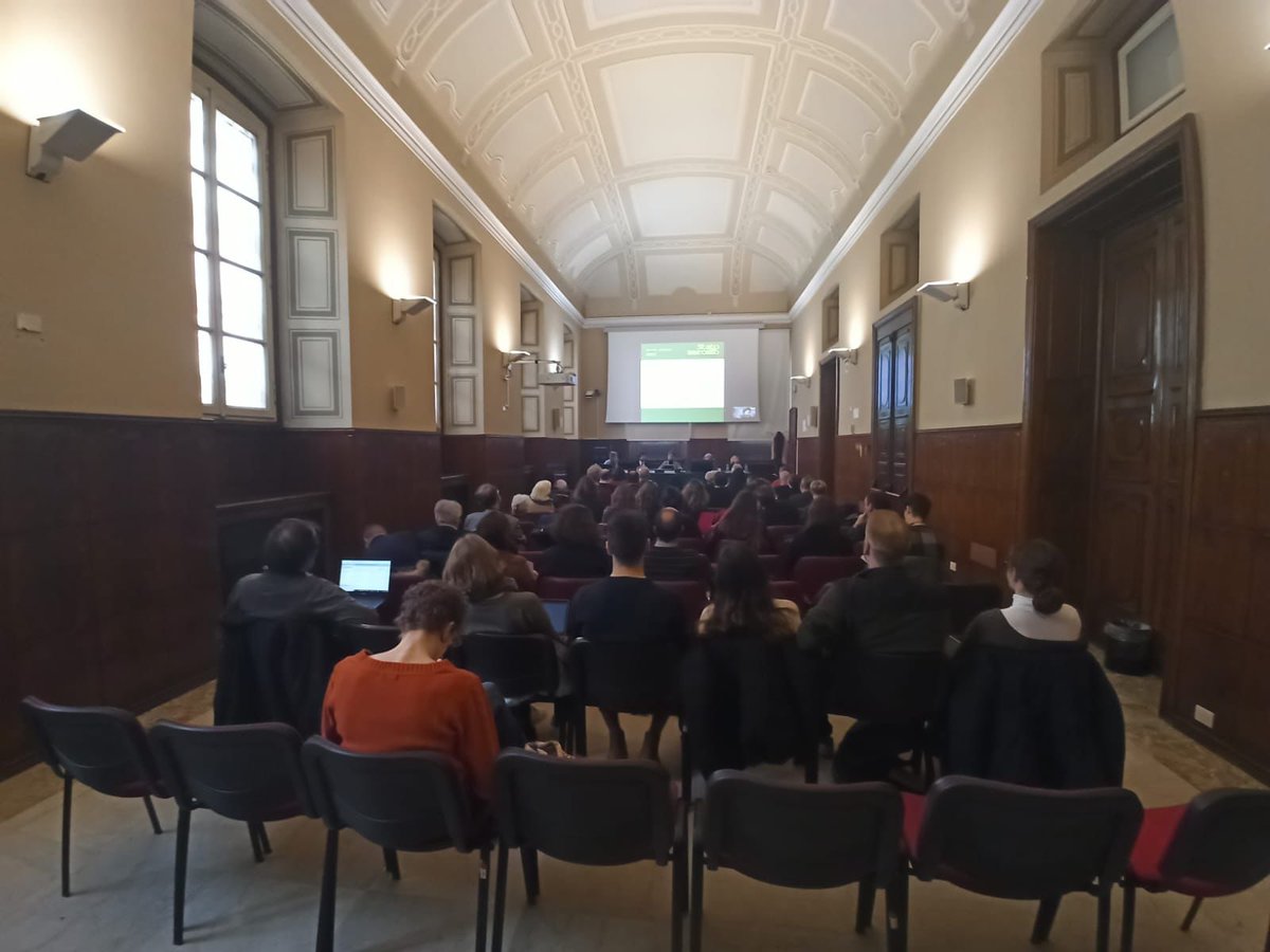 Stato&Mercato (@statoemercato) on Twitter photo Brilliant presentations and a very rich debate yesterday at our seminar!! Many thanks to our speakers and discussants and to all the colleagues and friends who where at the <a href="/DipartimentoSPS/">Dip SPS - Unimi</a>
Papers and comments will be in n.1/2023 of SeM
<a href="/DanielaGabor/">Daniela Gabor</a> <a href="/ManuMoschella/">Manuela Moschella</a> @FrancaMaino Brilliant presentations and a very rich debate yesterday at our seminar!! Many thanks to our speakers and discussants and to all the colleagues and friends who where at the <a href="/DipartimentoSPS/">Dip SPS - Unimi</a>
Papers and comments will be in n.1/2023 of SeM
<a href="/DanielaGabor/">Daniela Gabor</a> <a href="/ManuMoschella/">Manuela Moschella</a> @FrancaMaino