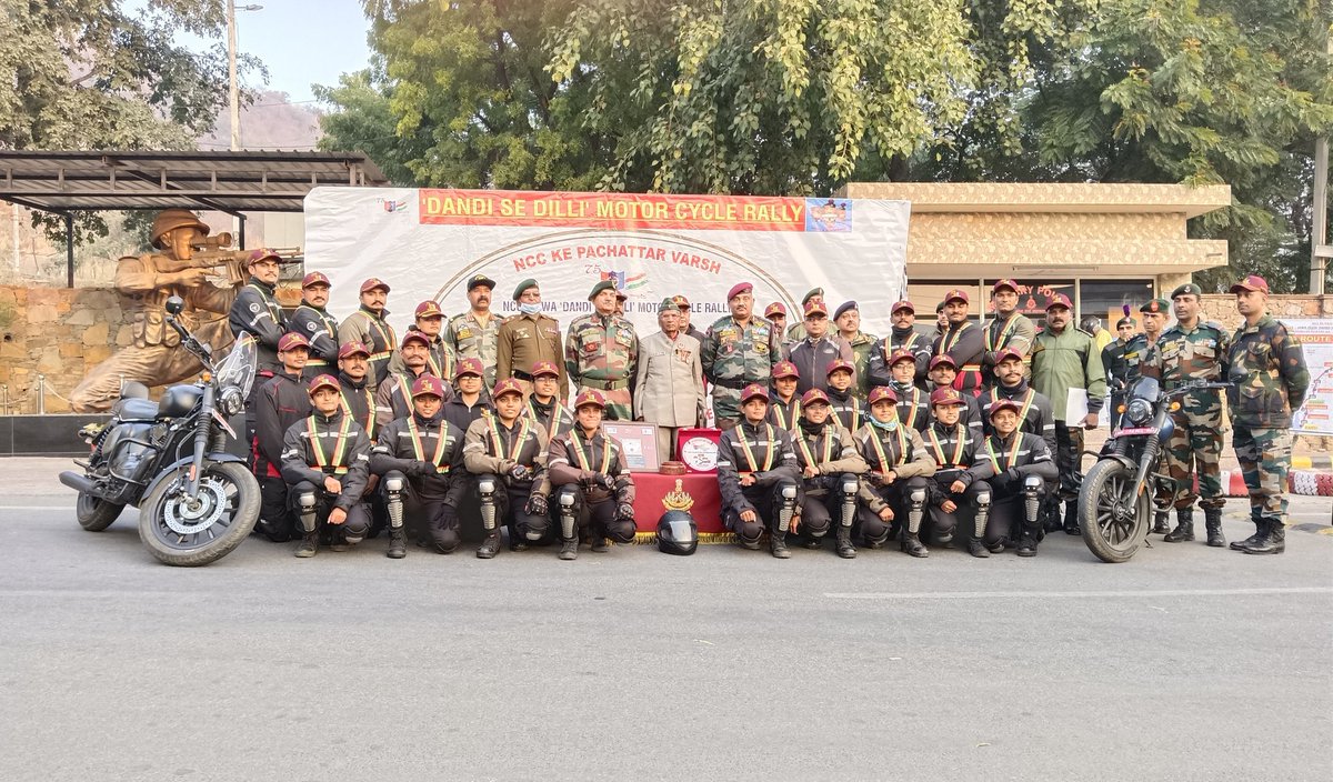 KAUSHIKHADIYA9's tweet photo. Jai Hind ๐ฎ๐ณ
Today we flagged off from UDAIPUR,by
Veteran HAV DURGASHANKAR,VrC 1971
#jawamotorcycles
#HQ_DG_NCC
#DefencePRO_Guj
#CMOGuj
#GovernorofGuj
#ArvindKapoorTYG
#NCC_Dte_Gujarat
#jawamotorcycles
#yezdiforever
#PMOIndia https://t.co/75eBLsTWWd