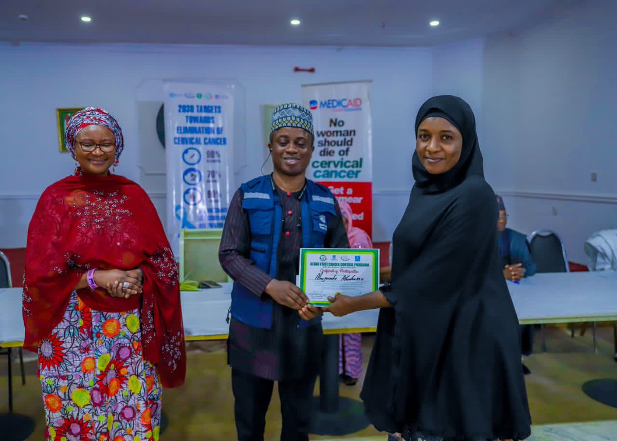 I attended a reward ceremony for health workers of the Kebbi state cervical cancer control program which I Chair. 3 winning facilities received cash prizes. I am delighted our state insurance @Kechema_ will provide screening in basic packages. #UHC #CervicalCancerAwarenessMonth