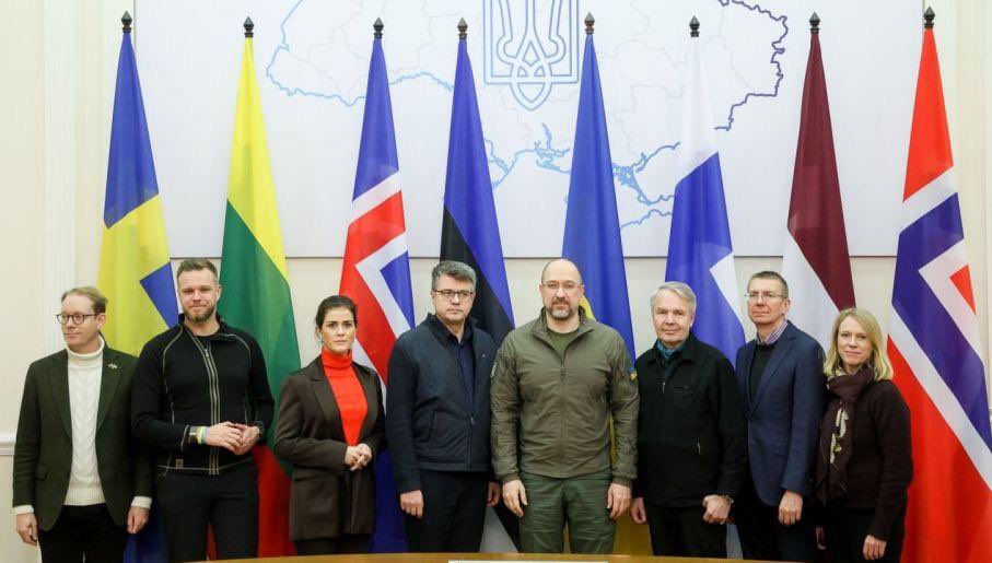 Also MFA Ministers of Nordic countries 🇩🇰🇮🇸🇳🇴🇸🇪🇫🇮 should make a similar public appeal to Germany🇩🇪, asking to deliver Leopard tanks to Ukraine now. Слава Україні! 🇺🇦
@ZwedeninNL @ambsenl @DKinNL @NorwayTheHague @FinEmbNL @IcelandBrussels 4/