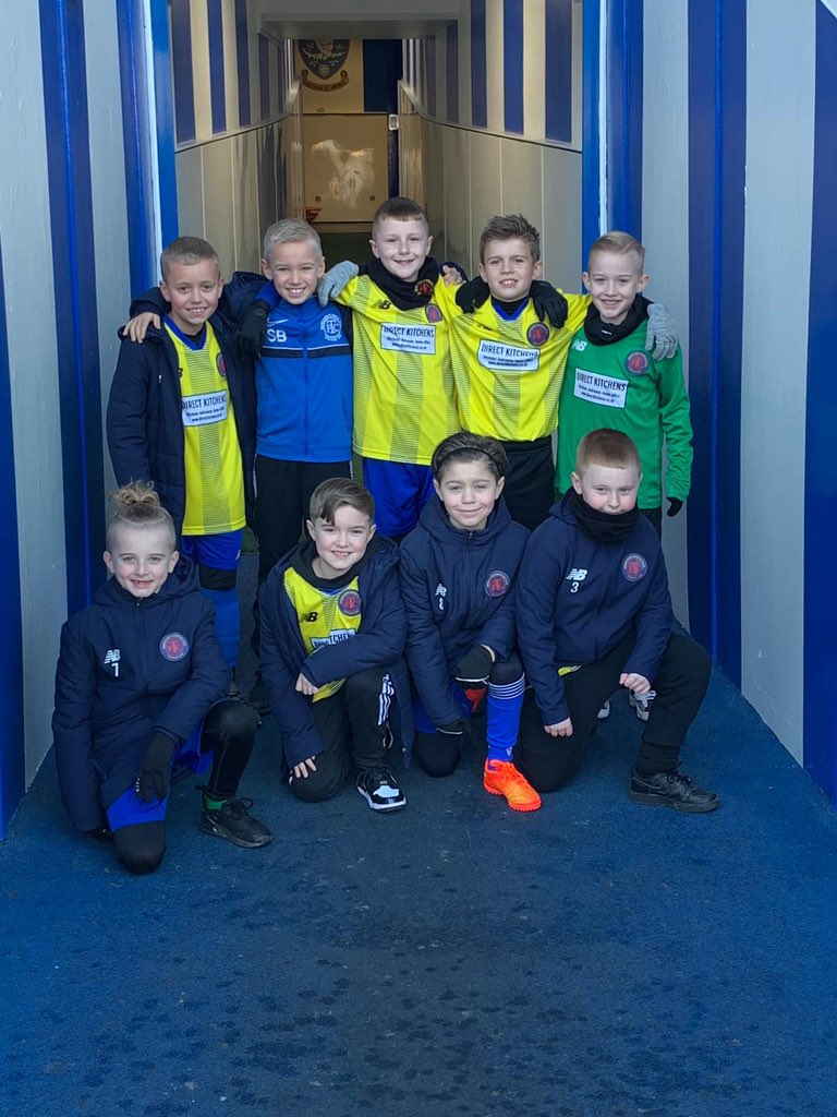 Thorncliffe under 9s yellows  here for the match 💛💙WAWAW #SHWFLE