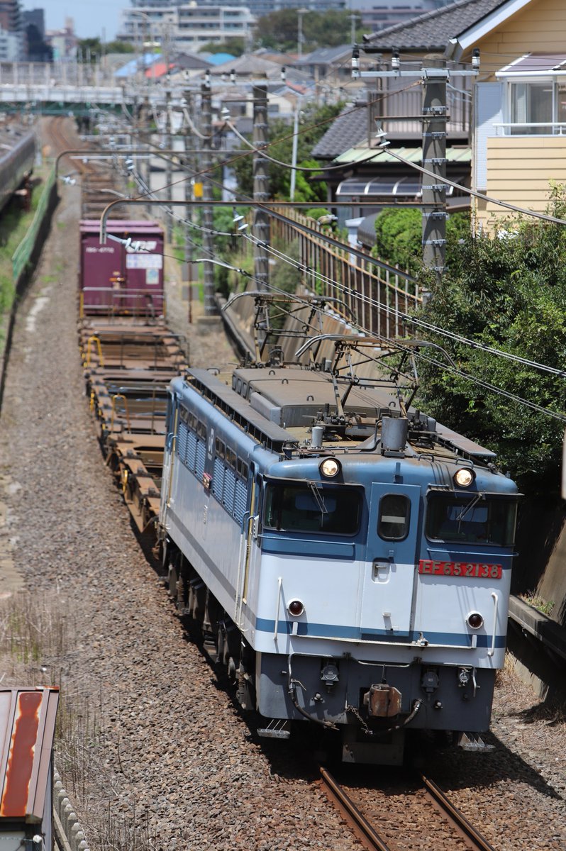 expresstokiwa's tweet photo. EF652138も解体ですか😭
原色の写真は無いかも🤔
罐との相性は良かったが天気との相性は悪く曇りカットが多かった😣
1000番台時代にはEF510の甲種輸送も牽引した
#EF651138
#EF652138 https://t.co/s9My3yMaB6