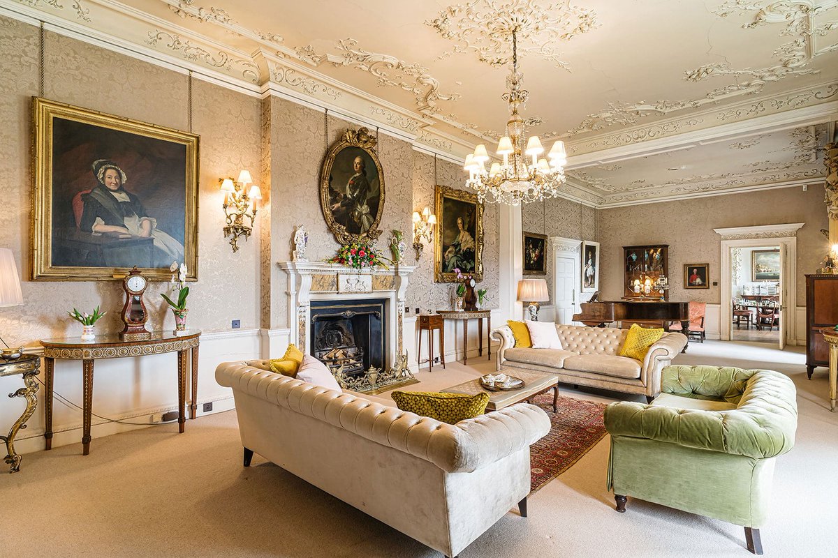 There are more than 9,000 businesses in the New Forest! Meet new contacts informally at the LinkedIn Local New Forest Group. The next one is on 2 Feb at lunchtime at the fabulous country house estate Pylewell Park
lymington.com/event/linkedin… 
@newforestbp #newforest #pylewellpark