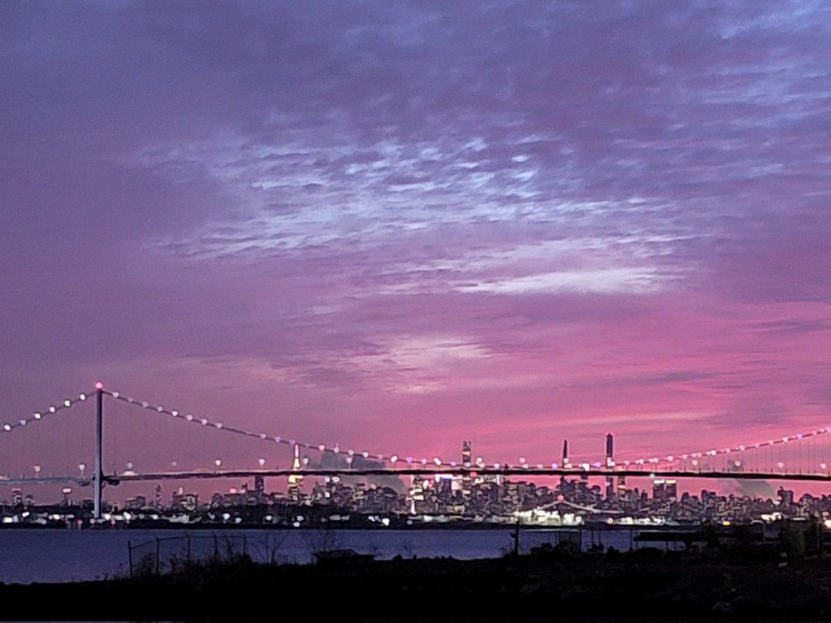 TEZZY82's tweet photo. #bx
#Bronx
#whitestonebridge https://t.co/uui12lXeOv