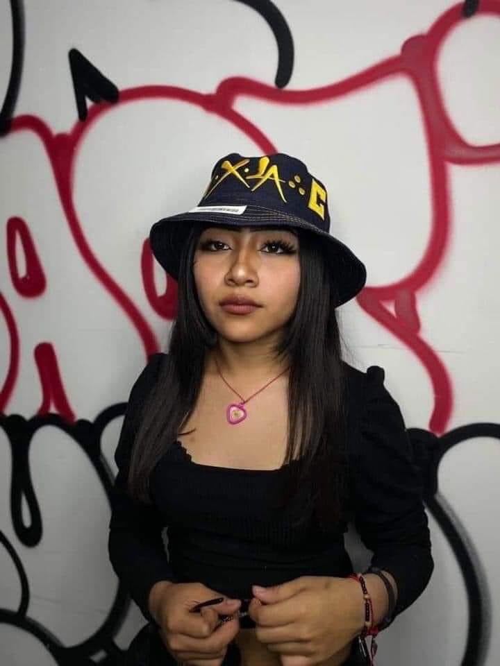 María Angela desapareció en el paradero Indios Verdes mientras esperaba a su mamá que entró a un baño público, pero la guardia nacional está ocupada esperando que a alguien se le caiga su celular a las vías del metro para procesarlo.