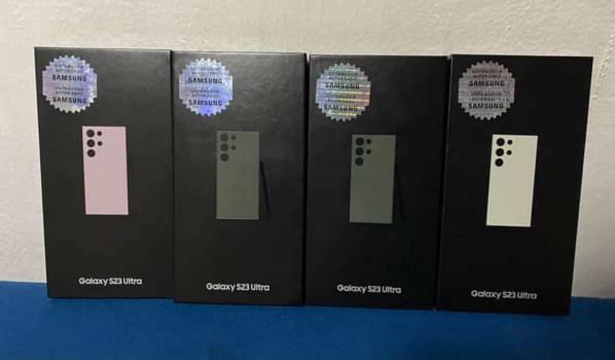 lukaszknap82's tweet image. Samsung Galaxy S23 Ultra przyłapany na sprzedaży w sklepie detalicznym  .. #GalaxyS23Ultra #Samung