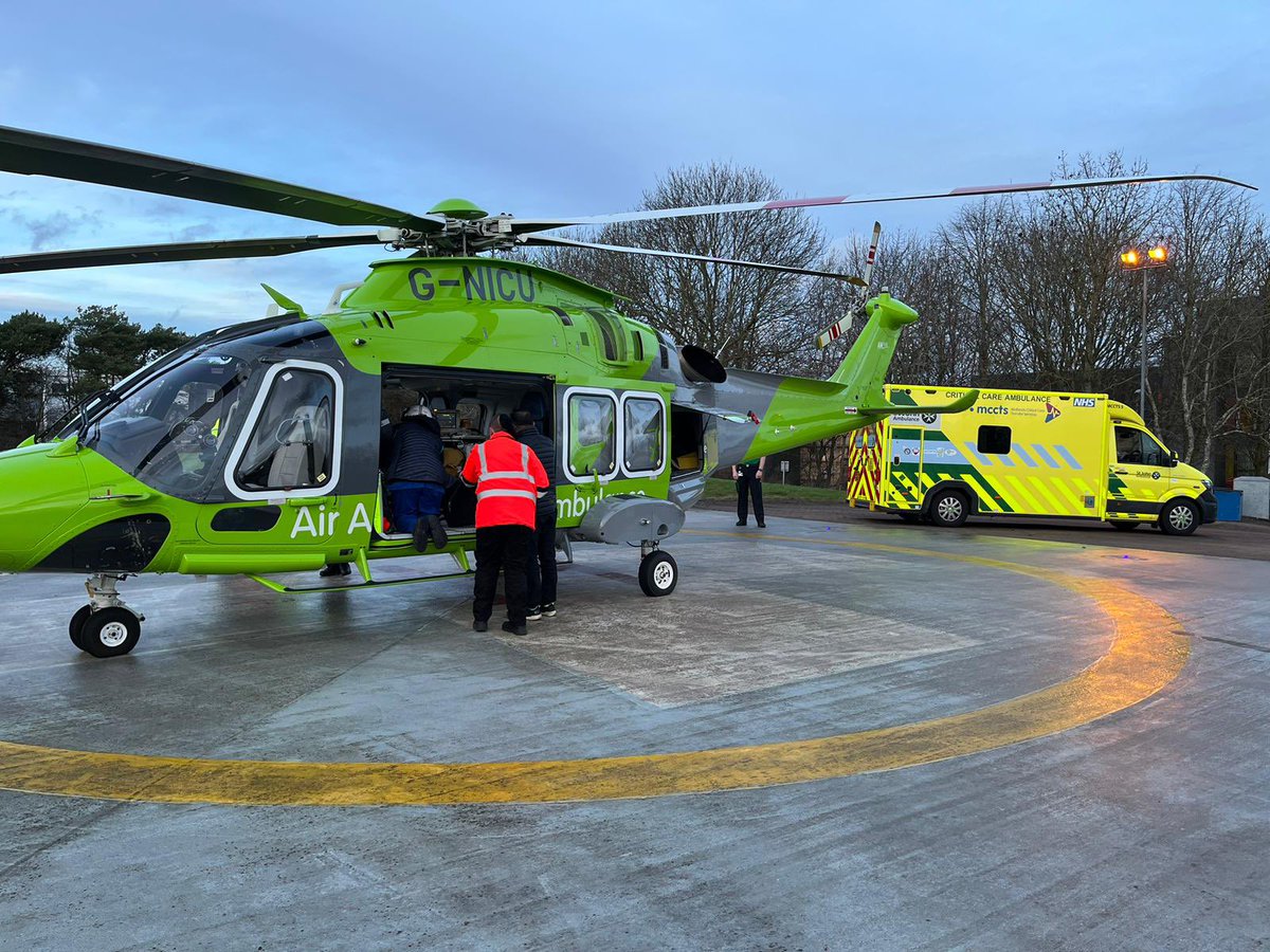 SjaAmos's tweet photo. Today I’m working with @CometTransport!

As a wider team we work on the @EastMidlandsCCN on a variety of contracts all providing Critical Care Transport across the region!

We also assist:
@CenTreNeonatal 
@glenfield_aicu both for ACCOT’s &amp; ECMO!

Working as #OneTeam https://t.co/PWK4YIIh2I