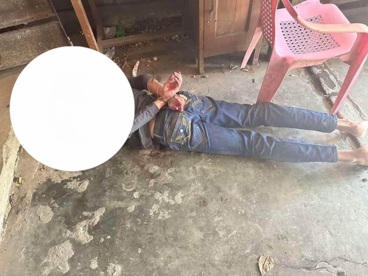 Khithitofficial's tweet photo. တောင်ဥက္ကလာ၊ ၁၄ ရပ်ကွက် အုပ်ချုပ်ရေးမှူးရုံးကို ဗုံးပစ်တိုက်ခိုက်သူ ရန်ကုန် UG လူငယ် ၁ ဦးကို စစ်အရာရှိဟောင်းပိုင် ငွေတောင် စားသောက်ဆိုင်မှ စားပွဲထိုးများက ရိုက်နှက်သတ်ဖြတ်၊ သာကေတ တွင် လည်း လူ ၁ ဦးပစ်ခတ်ခံရပြီး သေဆုံး
Read more->https://t.co/95oQUcjPu2 https://t.co/t6Wr8MRBaw