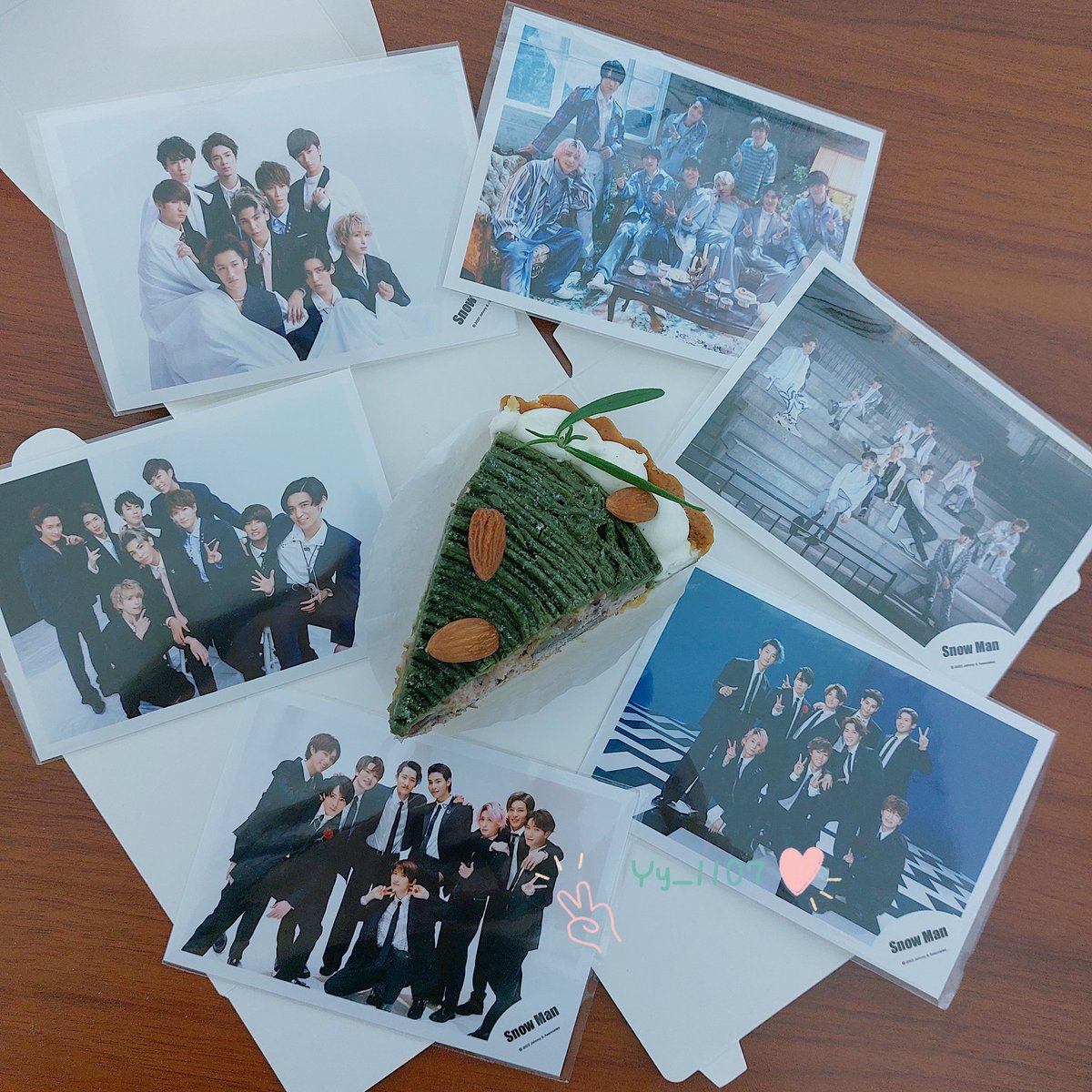 eyy1107's tweet photo. ㊗️Snow Manさんデビュー3周年おめでとうございます🎉

♡  Snow Man 3rd Anniversary ♡
​
​皆様、旧正月の春節を迎えましたね。
新年おめでとうございます！🎉

#SnowMan
#デビュー3周年おめでとう 
#SnowMan3rdAnniversary
#春節 #春節おめでとうございます https://t.co/OSiVzI6sDU
