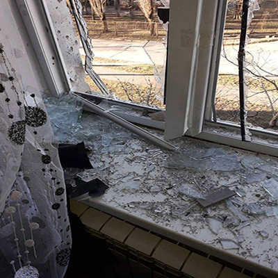 ICRC_ua's tweet photo. "On 22 March, our place was hit by a missile. Our balcony, windows, the wall were gone. Everything in the room was destroyed." 💬

Kateryna, who lives in Zelenodolsk, Dnipropetrovsk Oblast, received our cash assistance program to help pay for repairs to her destroyed house. https://t.co/0LeSv6JjNl
