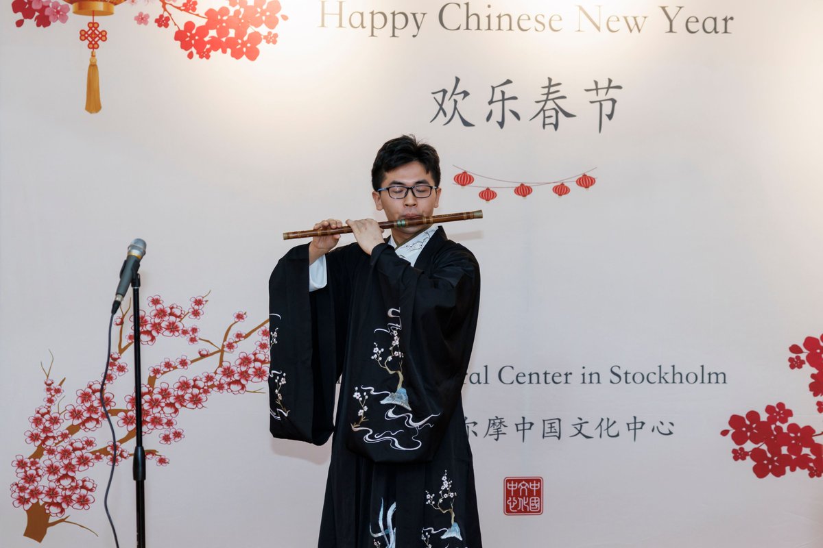 CCCinStockholm's tweet photo. 5.Chinese Flute: Spring Comes to Xiang River
Xia Jing
6. Qipao Show
Zhou Hong, Kuang Xiaoyan, Zhang Yumei, Li Ying, Sun Yali, Yang Ping
7. Marimba: Czardas
Maksimiljan Savnik (Lilla Akademien)
8. Morning Has Broken
Fri som en fågel
Anna Smedendahl Rosén, Camilla Walles Malinowsky https://t.co/WSREN9JIlo