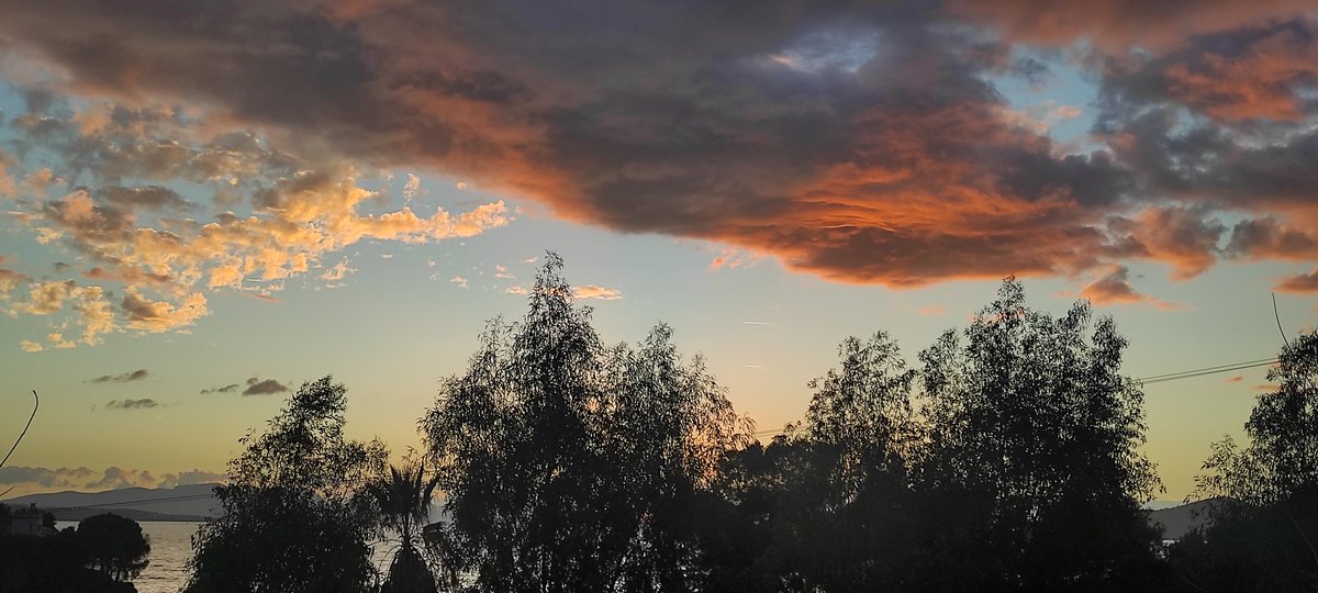 #StormHour Calling it a day...
#cloudart