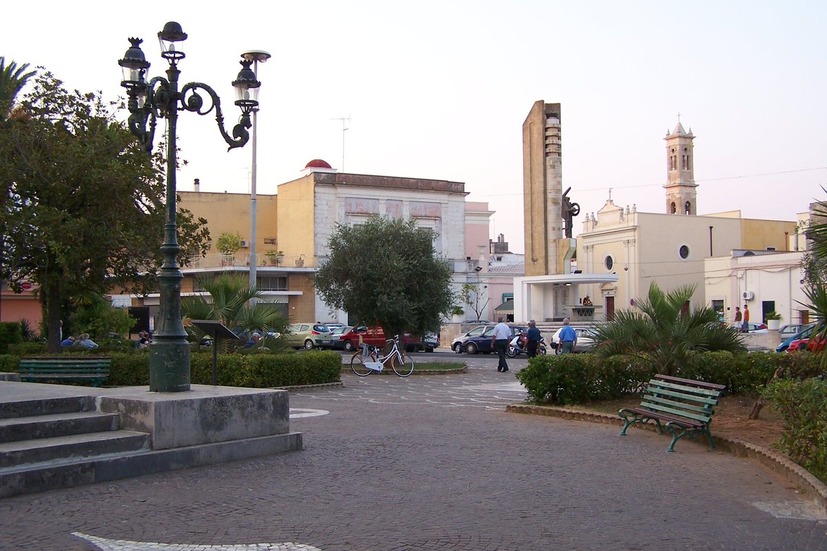 LiberaPuglia's tweet photo. Antonio Rampino venne ucciso a 17 anni il 21 gennaio 1991. Stava giocando nel giardino di casa, a Trepuzzi, piccolo centro di diecimila abitanti in provincia di Lecce. Lo uccisero perché scambiato per il padre Raffaele, vittima designata dalla Sacra Corona Unita

#libera #memoria https://t.co/Di3foXx7Vh