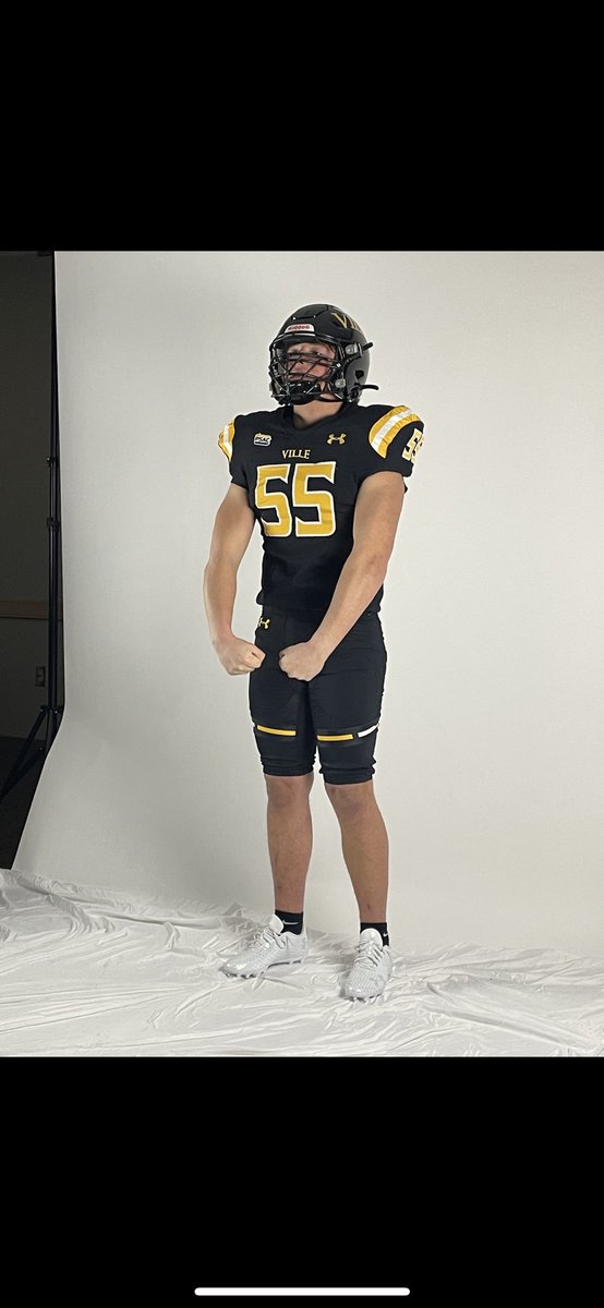 gavin_greco55's tweet photo. I’d like to thank @Coachjcmorgan, @CoachKelleher, and the rest of @VILLEfb staff for welcoming me in my visit yesterday! https://t.co/wMNfa1iXdt