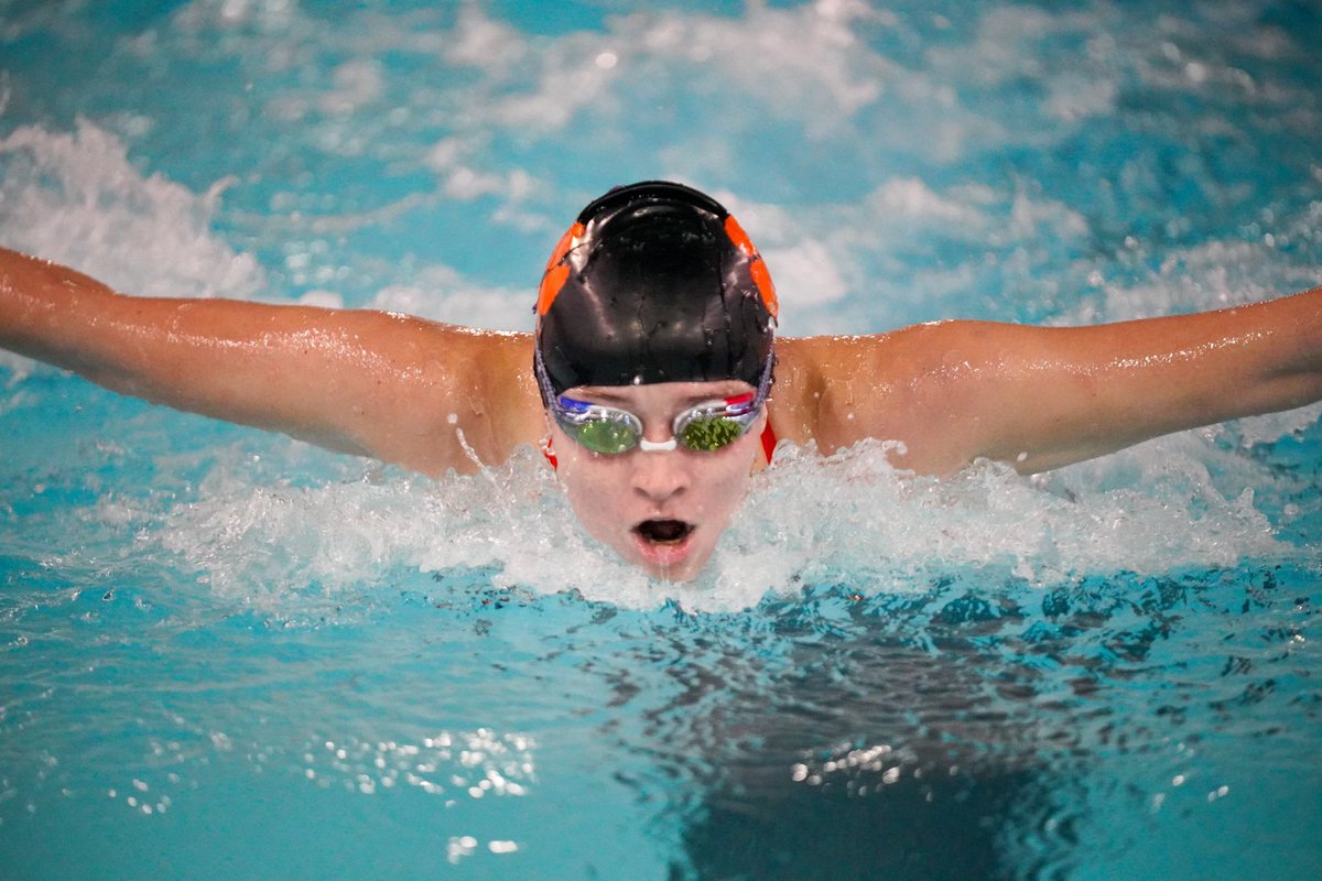HHSTIGERS's tweet photo. HHS Tiger Erin Magnotta just broke the school record in the 100 butterfly today at the HWS Championships !
Congrats Erin #TigerProud https://t.co/VNiZX68BwE