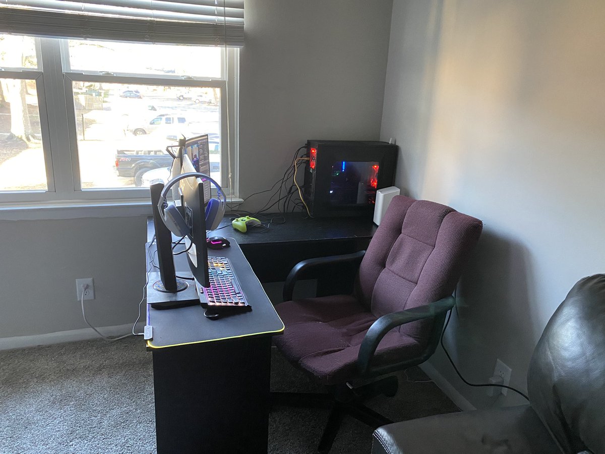 Lunar Twiista tweet media