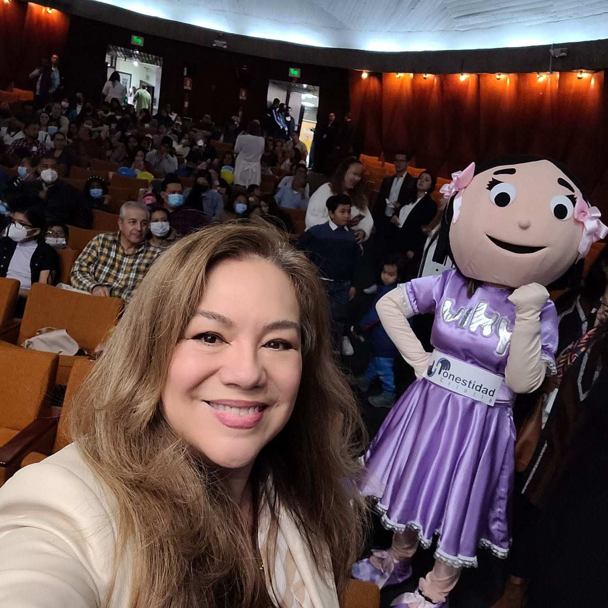 Si queremos erradicar la corrupción, implantar valores en la niñez y la juventud es la clave. <a href="/HonestCriolla/">Honestidad Criolla</a>