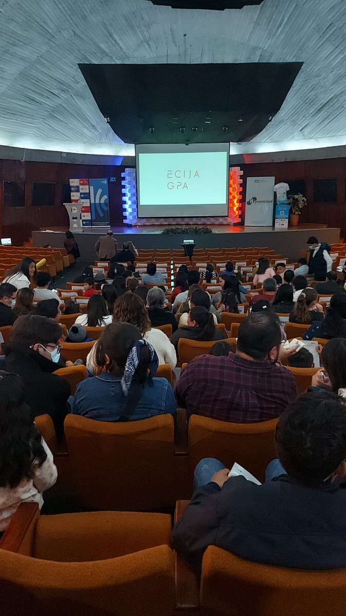 GolesValores's tweet photo. Estamos en la @lacamaradequito para el evento de Crecer Honesto. Una iniciativa que busca sembrar honestidad en niños y jóvenes! Tendremos la suerte de dar un mensaje y invitar a vivir el #VARdelaHonestidad https://t.co/cUj7pginU5