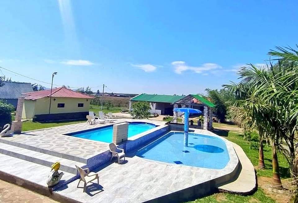 🛣🇵🇾🏡🌅🏠 En Mbocayaty del Guairá Posada Turística "Pablito Róga" lista para recibir a los visitantes 

Disponen de cabañas, salón de eventos, quincho, un amplio patio, estacionamiento y piscina. 

📍Mbocayaty, Guairá.
📞0981 167898 

ℹ facebook.com/pablitooroga?m…

#AbrazáParaguay