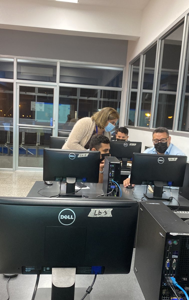 DocenciaUSAP's tweet image. El día de ayer capacitamos a los docentes nuevos del I-2023 en Orientaciones para el Diseño y Desarrollo de Actividades de Aprendizaje en Línea y Diseños de Rúbricas en la plataforma educativa.

@USAPhn #DocenciaUSAP