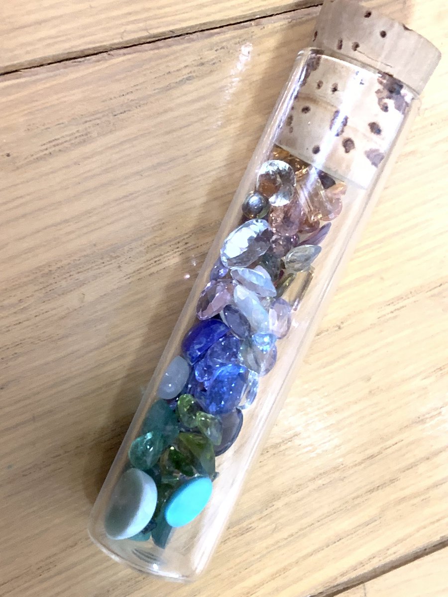 kakeyune's tweet photo. グラデーション https://t.co/MWdNwV5KC1