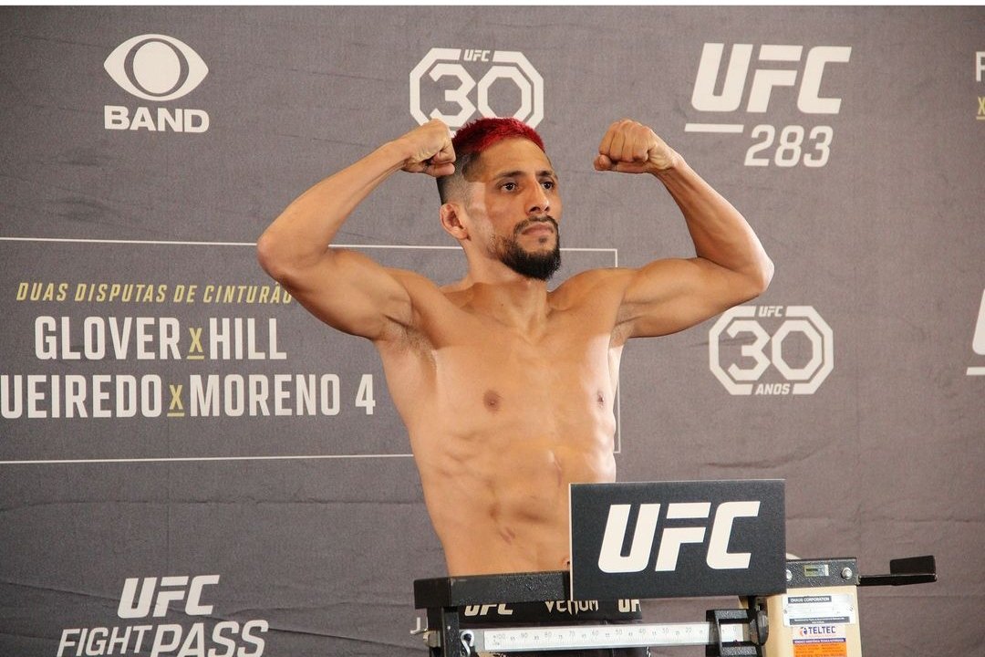 danielsoncormma's tweet photo. My FIGHT DAY 👊🇵🇪🏆
Finally, the day came, my dream, my goal, all my life I dreamed of this moment. Today I will show what I am made of, for you, for Peru 🇵🇪
#DanielSoncoraMarcos #UFC #UFC283 #Fighter #MMARecord   #MMA #Sports #Fight #Striker #KO #TKO #UFCespanol #ESPN https://t.co/XyfCQuhJ89