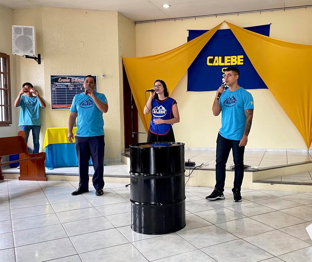 AdventistasARF's tweet image. Diversas ações estão sendo realizadas pelos jovens na #MissaoCalebe, dentro das igrejas ou nas comunidades locais, importante que estão mostrando o quanto a igreja é relevante e cumprindo a missão! #VemComigo #EuVou