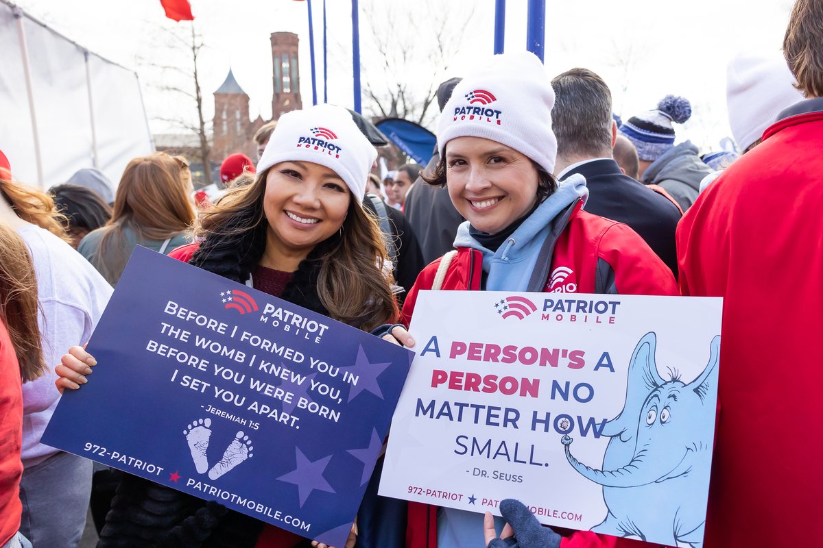 LisaSSmiley's tweet image. A special day for pro-lifers at the annual @March_for_Life! On the 50th anniversary of Roe v. Wade, we're celebrating that it's been sent to the ash heap of history!

#prolife
#MarchForLife