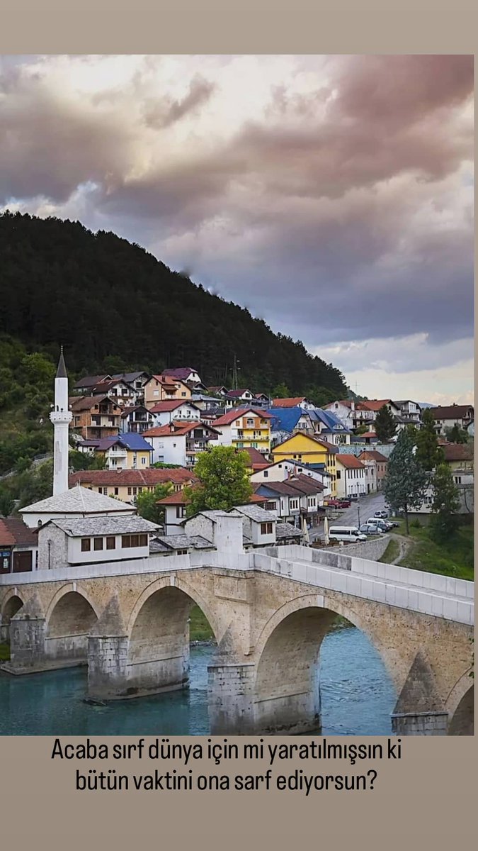 İslâmiyet güneş gibidir, üflemekle sönmez; gündüz gibidir, göz yummakla gece olmaz. Gözünü kapayan, yalnız kendine gece yapar.
#isveç