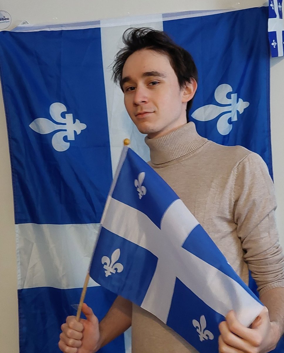 Komarov_Quebec's tweet image. Bonne fête du drapeau québécois! Un très joli drapeau célébrant son 75e anniversaire!
Représentation symbolique de la nation, c'est un élément primordial du désir d'identité des Québécois.
Un rappel que l'histoire du Québec est une aventure qui dure depuis plus de 400 ans.