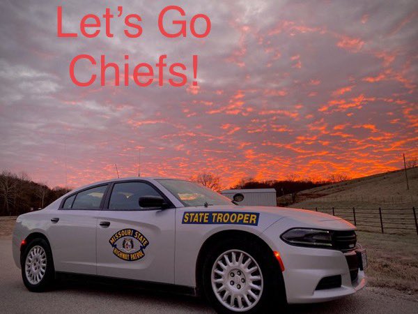 MSHPTrooperA's tweet image. .@Chiefs fans…ARE YOU READY?!?

Designated Driver✅

Lemon-honey Tea for those vocal cords🗣️✅

Weather Aware for #mowx and @modot traveling conditions✅

Always, always, always, buckled up!✅

Let’s GO #ChiefsKingdom !!!
