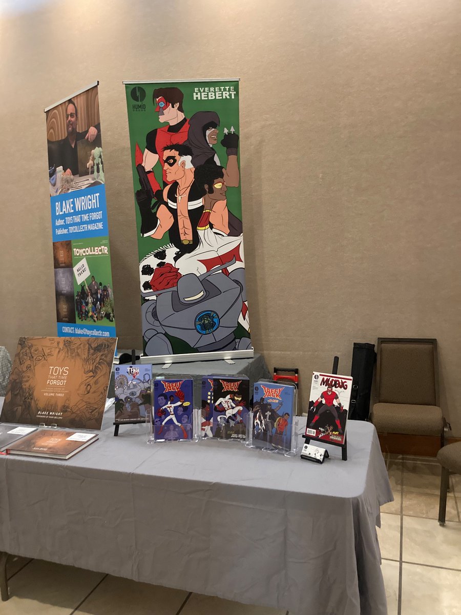 ehebertart's tweet photo. Hey #NewBraunfels come get your copy of Tex M.E.C.H.S. and other #local #comics at #RetroMania at the Convention Center today!  Tex M.E.C.H.S.’s story is set in between San Antonio and Austin.  #toyshow #comiccon https://t.co/OWqqxjy82p