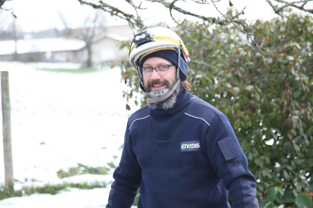#Neige en #Dordogne : à 17h tous les clients ont retrouvé l’électricité. Merci à tous les agents <a href="/enedis/">Enedis</a> pour leur engagement et leur efficacité. #servicepublic #intempéries <a href="/Prefet24/">Préfète de la Dordogne 🇫🇷</a> @enedis_limousin @enedis_pyr_S