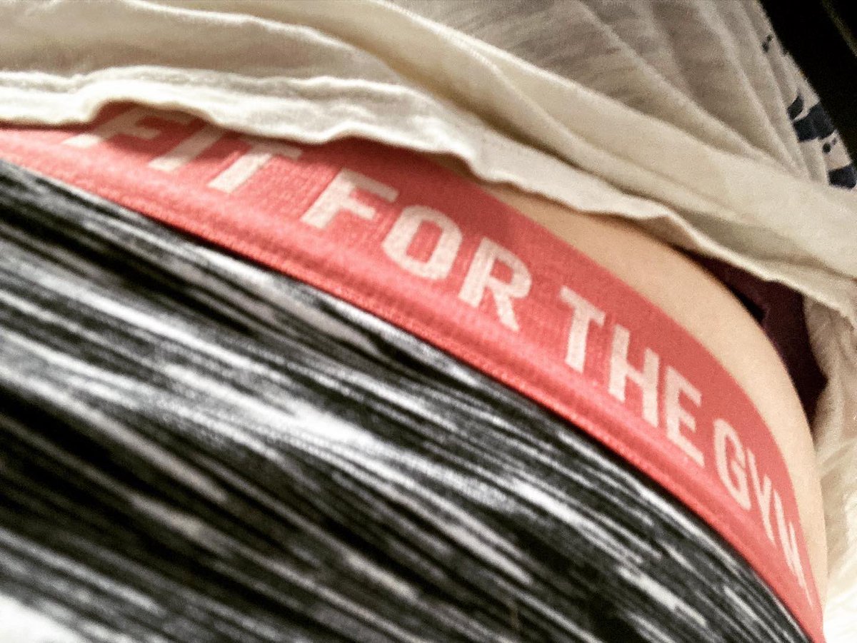 MuusaK's tweet photo. Elixian sali testattu tänään. Ryhmäliikunnat viel testaamati #elixia #lauantai #helsinki #vallila #fitforthegym #treenii #tammikuu #pumpit https://t.co/EA3H7CX5K0