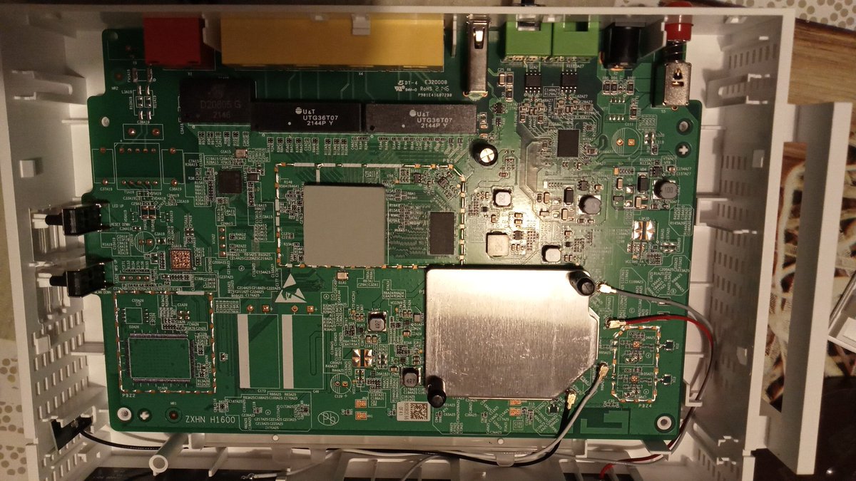 TheXxAirbender's tweet image. come evolvono i #sistemiDigitali #sistemiComplessi #codifica #segnali #tecnologia #fibra #fibraOttica #gpon