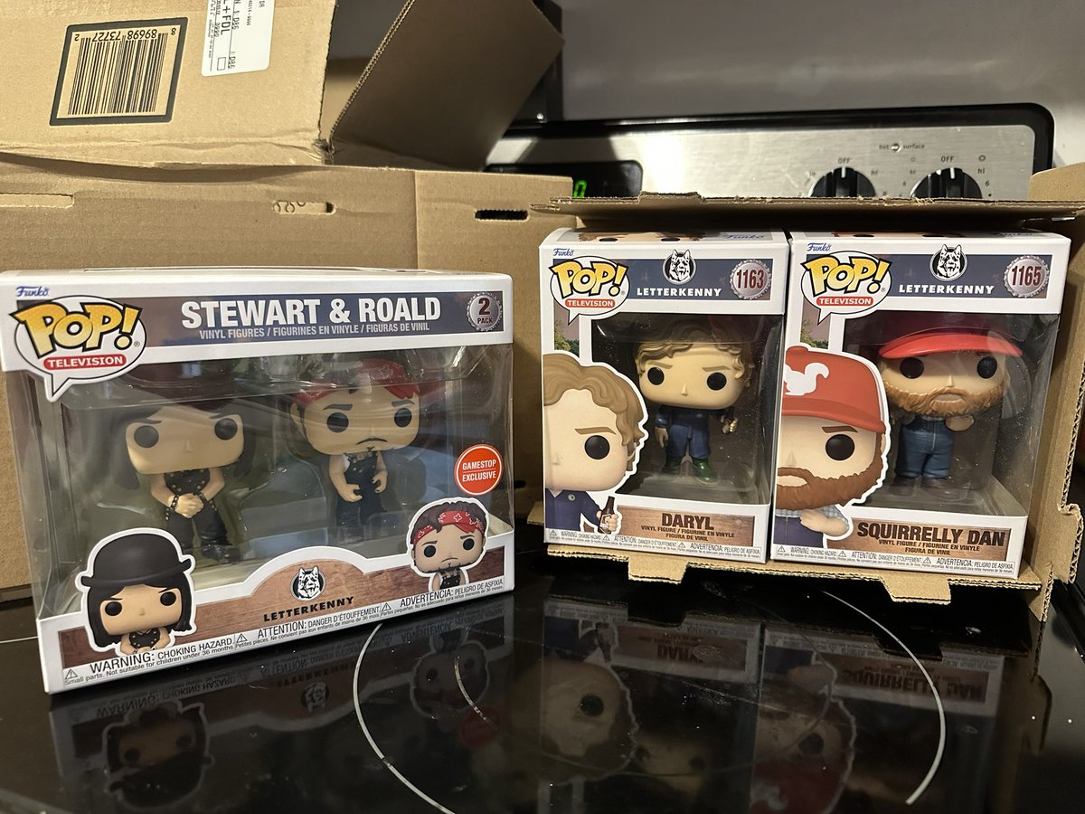 ab_cee_d's tweet photo. funko sent me the wrong pops in my package so if these are your letterkenny pops then give me my stranger things pops @funko https://t.co/NgWAm53YPu