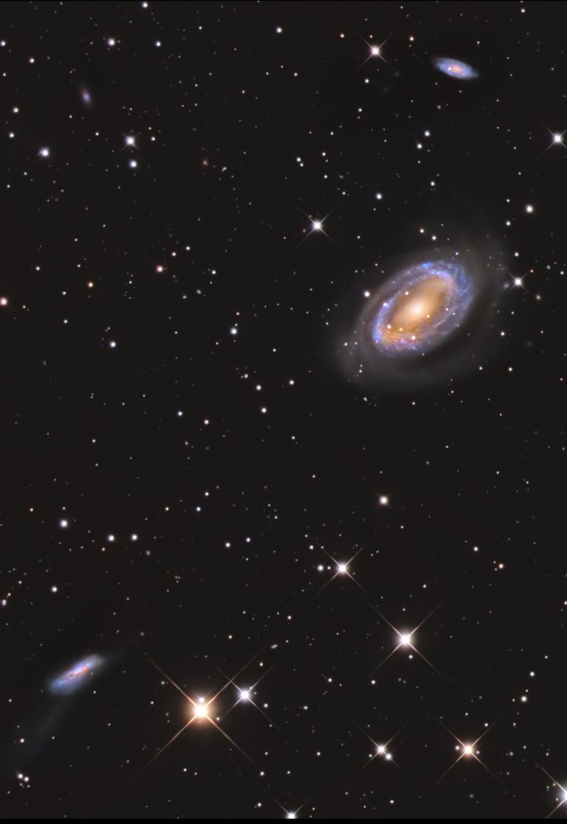 NGC 4725
