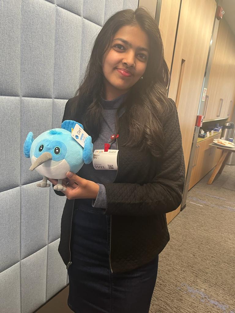 Anmol_Jha_'s tweet photo. Had a lot of fun today at #DashDayOut. It was a great learning experience! Thank you so much @AnshMehraaa @Akansha2001 @adityathakurxd and @geekyamitesh03 for the wonderful sessions! ✨ 

#Flutter #FlutterDash  @IndiaFlutter @DelhiFlutter https://t.co/Ca9lBJ7iYa