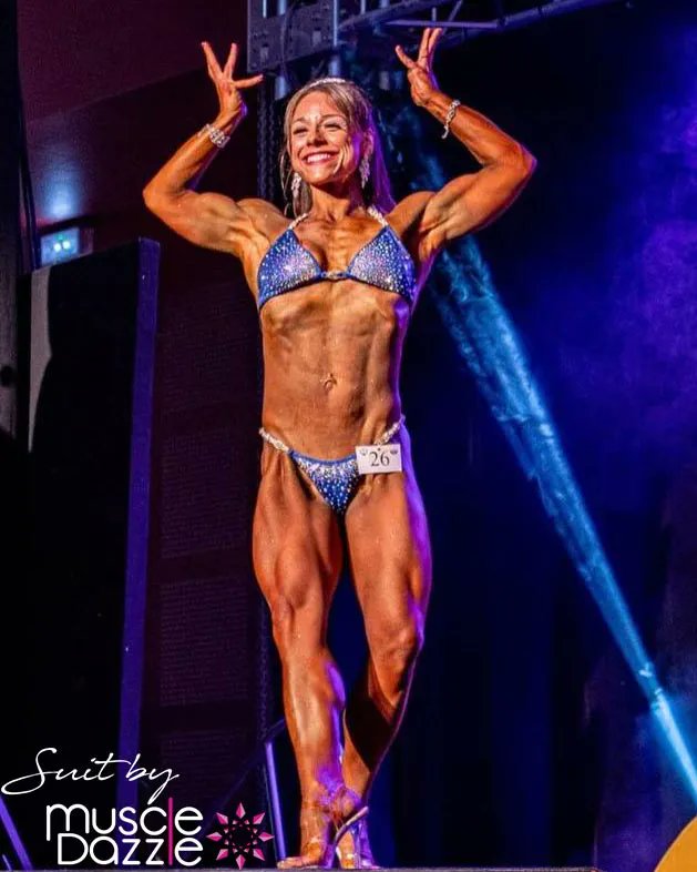 MuscleDazzle's tweet photo. Beautiful @ameliecampilho totally smashing it on stage! You look amazing!
https://t.co/pWyYhWpzAO #muscledazzle #figuresuit #posingsuit #figurecompetitor #figurepro #figuregirls #bikinicompetitionprep #ifbbdf #womensphysique #bikinicompetition #competitionsuits #muscleinsider https://t.co/u7DpHFzHEw
