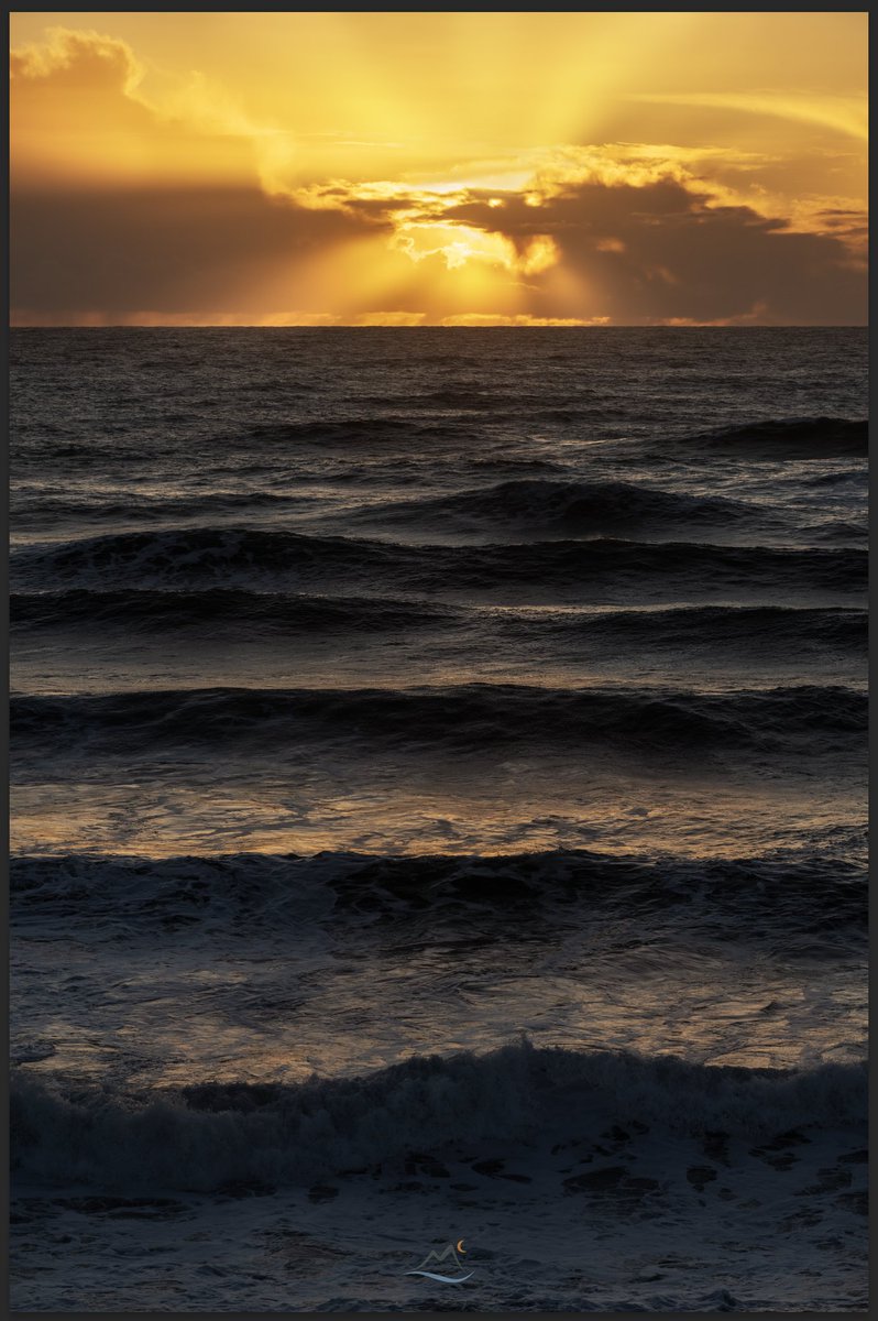 It's a new day ... this amazing sunset over the Pacific Ocean was captured from Tofino this past week <a href="/tourism_tofino/">Tourism Tofino</a>